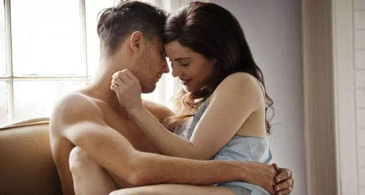 https://eleonorasexologa.com/hubfs/sexy-man-with-woman.jpg.webp